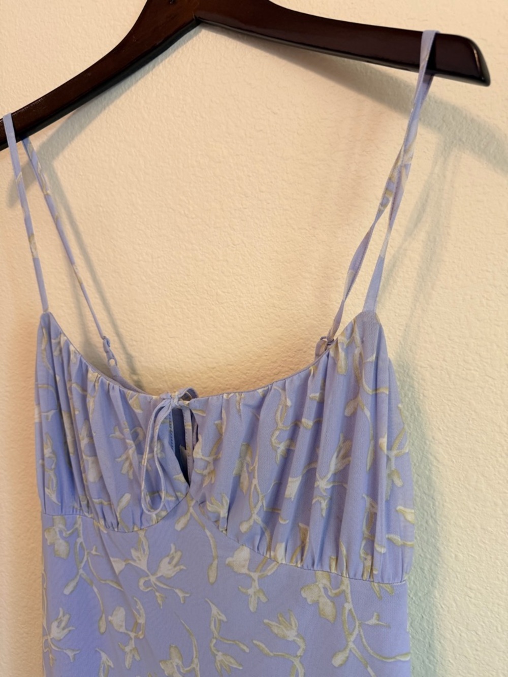 By Anthropologie Sleeveless Slip
Midi Dress Lavender Floral Maxi Dress, lined, M - Picture 10 of 12